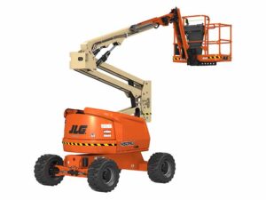 Артикулираща вишка под наем JLG 450AJ - Производителна машина за работа на височина до 15.7 метра. Максимална товароподемност 230 кг. Гъвкавост и надеждност за разнообразни височинни задачи. Подходяща за строителство, ремонт и достъп до труднодостъпни места.